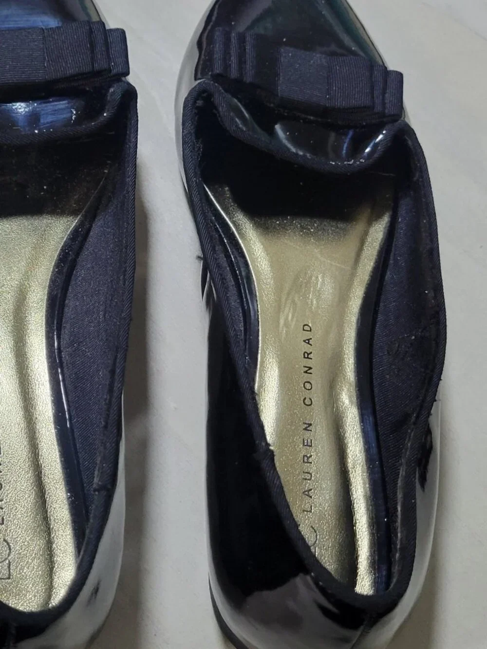 LC - Lauren Conrad Black Faux Patent Leather Loafers [Item # SF02]